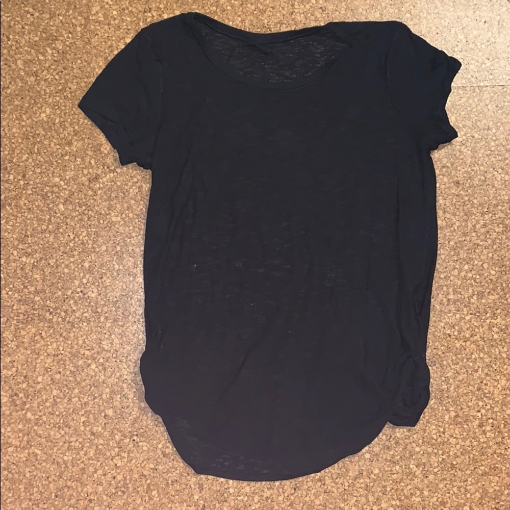 Lululemon tee shirt